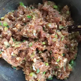 Make Squeeze meat mooncake step 6