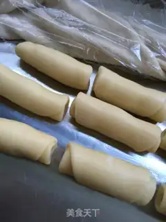 Make Squeeze meat mooncake step 11
