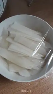 Make Honey radish water step 2