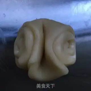 Make Squeeze meat mooncake step 12