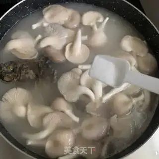 Make Frozen fish soup step 7