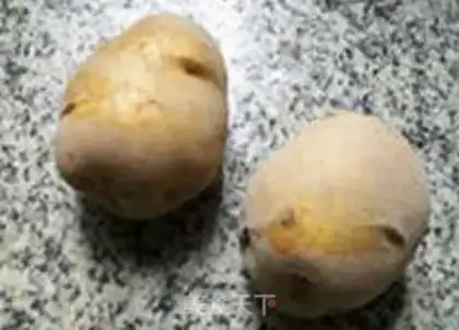 Make Sour cabbage potatoes step 1