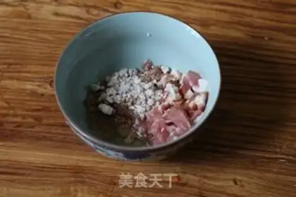 Make Sour radish pasta step 1