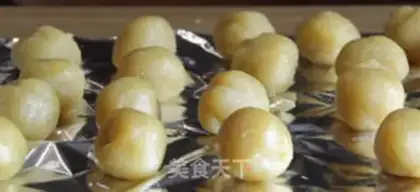 Make Lian Yuen Yuen step 2