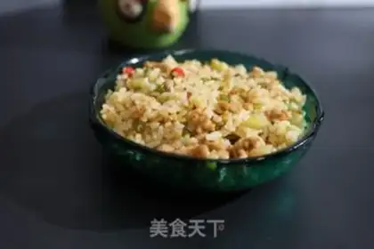 Make Bean bean bean radish and gravy rice step 6