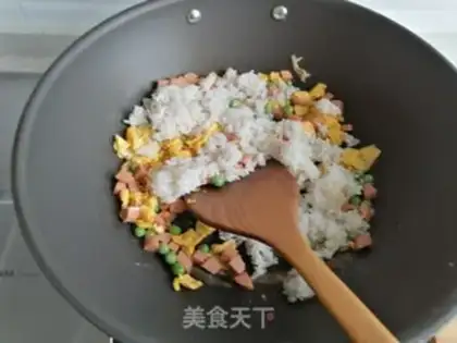 Make Sausage fried rice step 6