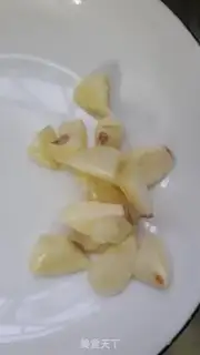 Make Garlic and cabbage step 1