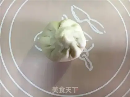 Make Red sugar pan helmet step 10