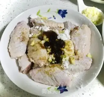 Make Chicken wings and tofu step 1