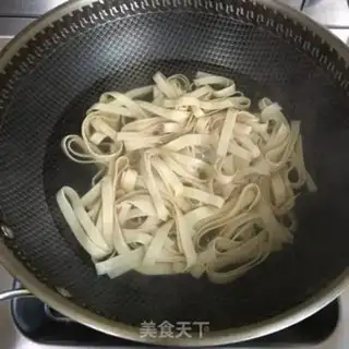 Make Bean-skind golden needle mushrooms step 0