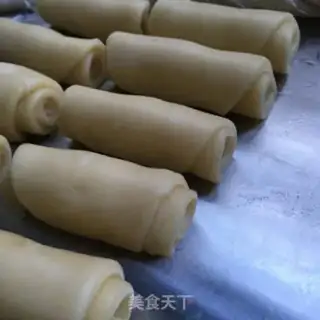 Make A tan green bean mooncake step 7