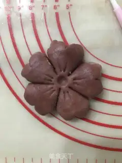 Make Flower souffle step 24