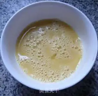 Make Plumball egg fried rice step 4