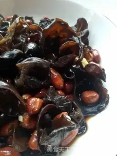 Make Peanuts with wood step 9