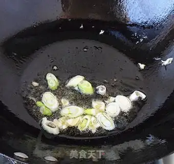 Make Celery fried chicken breasts step 4