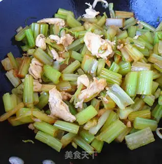 Make Celery fried chicken breasts step 6