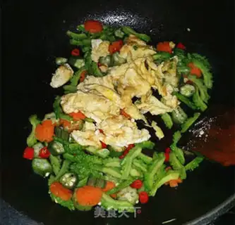 Make Scrambled eggs with red ace step 10
