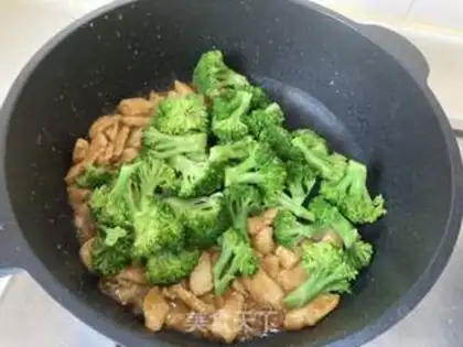 Make Chicken and broccoli step 9