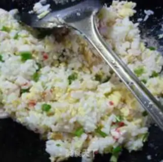 Make Lobsterball egg fried rice step 8