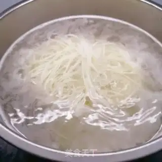 Make Egg noodles step 1
