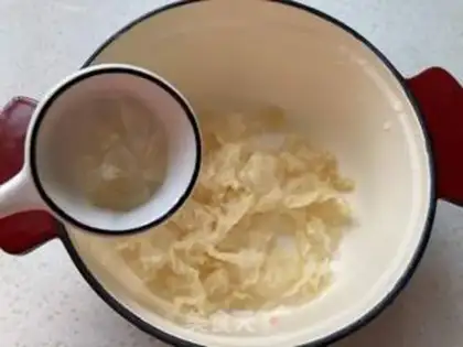 Make The sweet potato silver-eared palm step 3