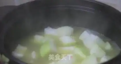 Make Green bean cucumber chop soup step 4