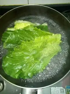 Make Shrimp porridge step 1