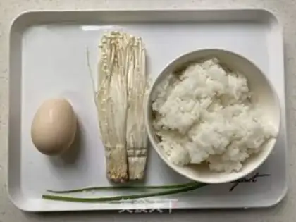 Make Golden mushroom egg fried rice step 0