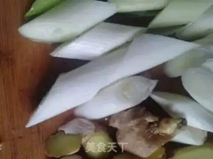 Make Chongqing taco chicken step 1