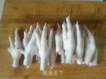 Make Red lemon decapitated chicken claws step 0