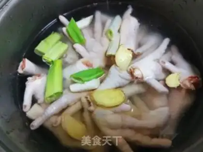 Make The chicken claws step 1