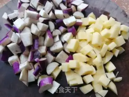 Make Five flowers for eggplant potatoes step 1