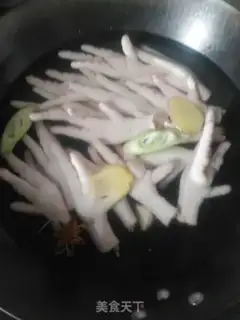 Make Red lemon decapitated chicken claws step 2