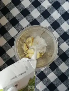 Make A yogurt shake step 4