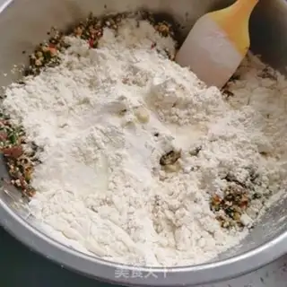 Make Woo-in ham mooncake step 4