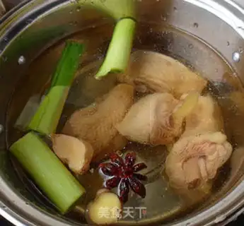 Make Chicken soup doll food step 2
