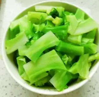 Make Garlic broccoli step 6