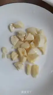 Make Garlic and cabbage step 1