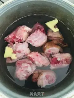 Make Pig hoof and soybeans step 0