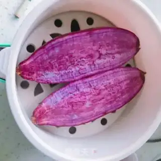 Make Egg cucumber toast step 1