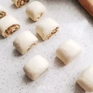 Make Slag rolls step 6