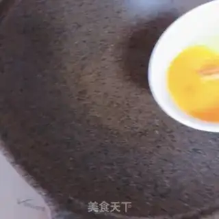 Make Egg cucumber toast step 4