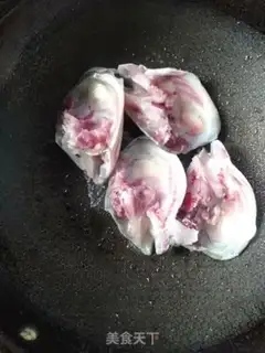 Make Coughfish head meatball soup step 1