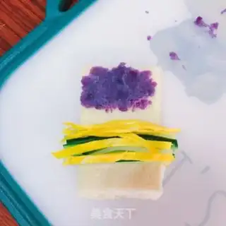 Make Egg cucumber toast step 13