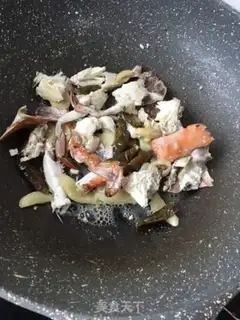 Make Crab with ginger step 10