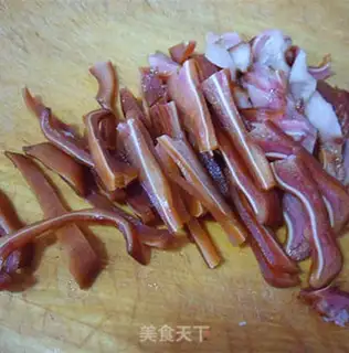 Make Plumbing pig ears step 3
