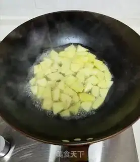 Make Twin potato apples step 3