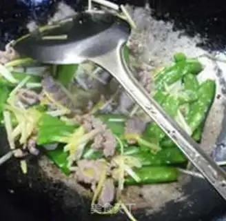 Make Scrawny sprouts, Dutch beans step 9