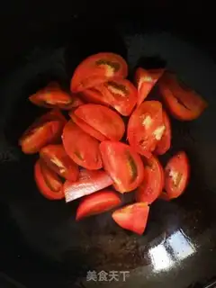 Make Tomato fried eggs step 4