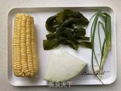 Make Corn melon seaweed soup step 0